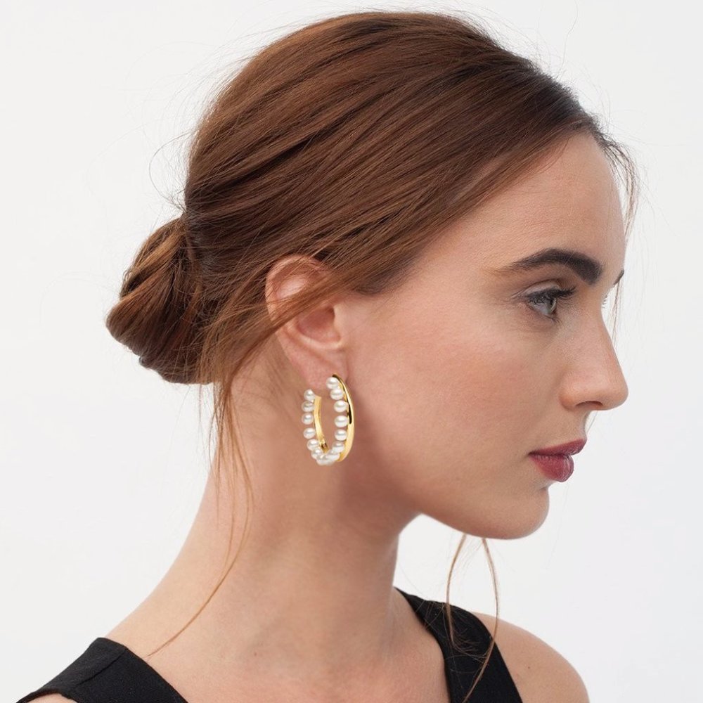 PEARL FRINGE HOOP EARRING - Picture 2 of 8